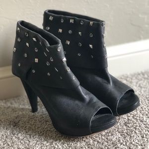 Vince Camuto Booties